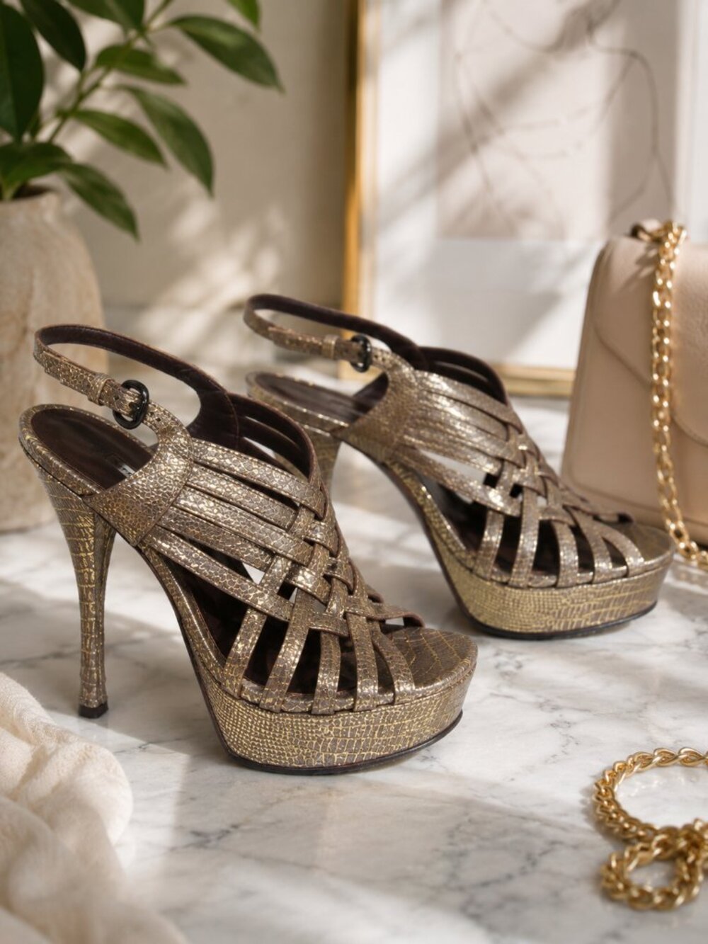 Vera Wang Lavender Label Metallic Platform Heels | 37.5 / US 7